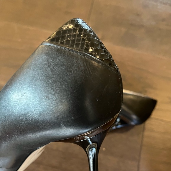 Sam Edelman | Black Round Toe Pumps - Picture 9 of 9